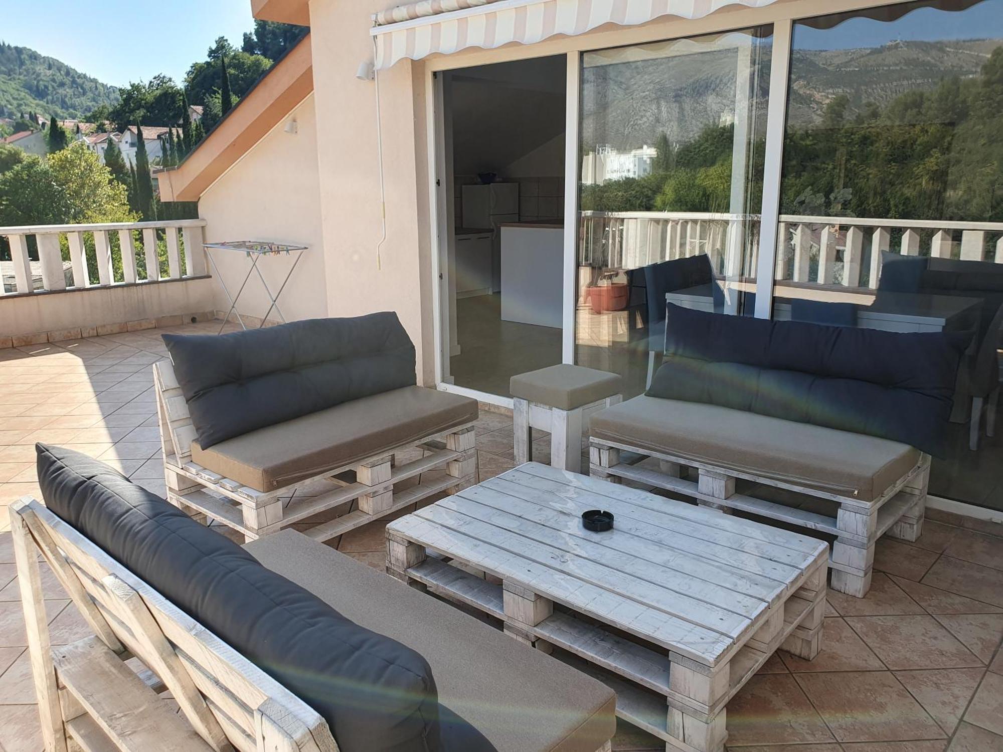 Apartment Faraon Free Private Parking Mostar Eksteriør billede